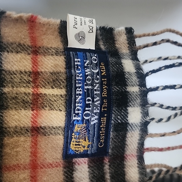 Vintage Made In Scotland Nova Check Wool Scarf with Fringe - Picture 4 of 4